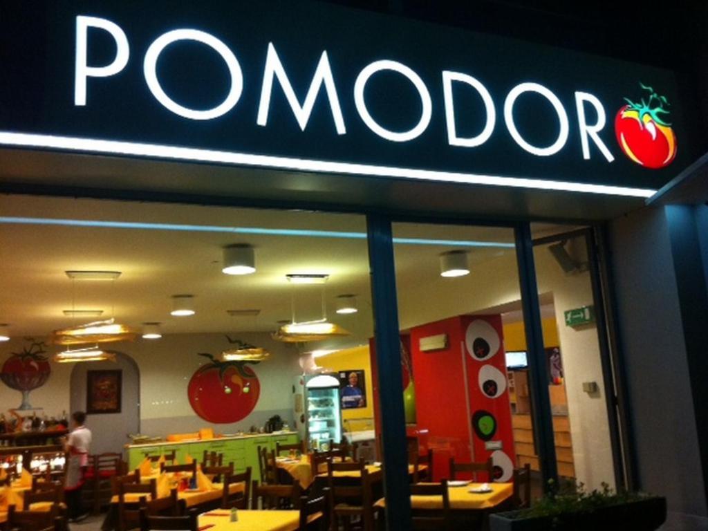 Albergo Ristorante Pomodoro Omegna Exteriör bild